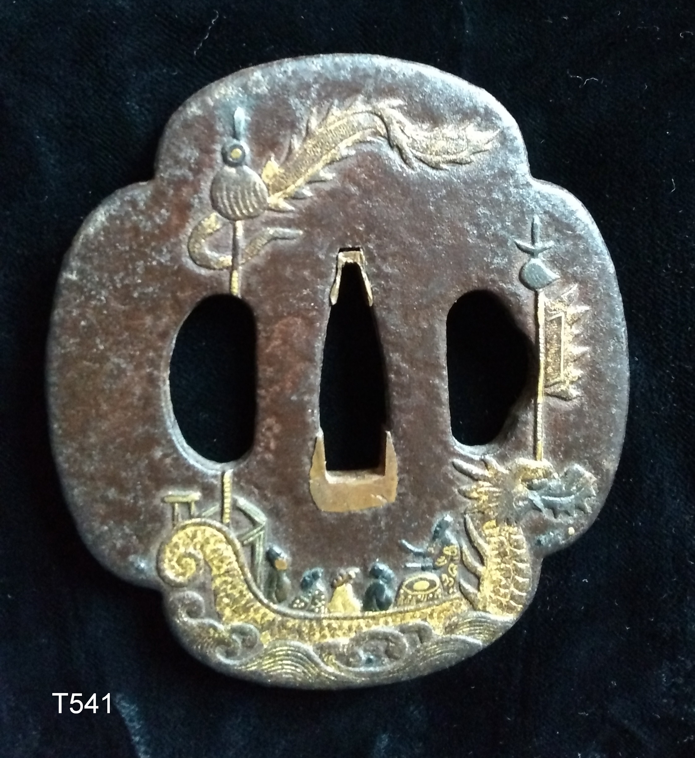 T541. Ion Tsuba with Outstanding Dragon Boat